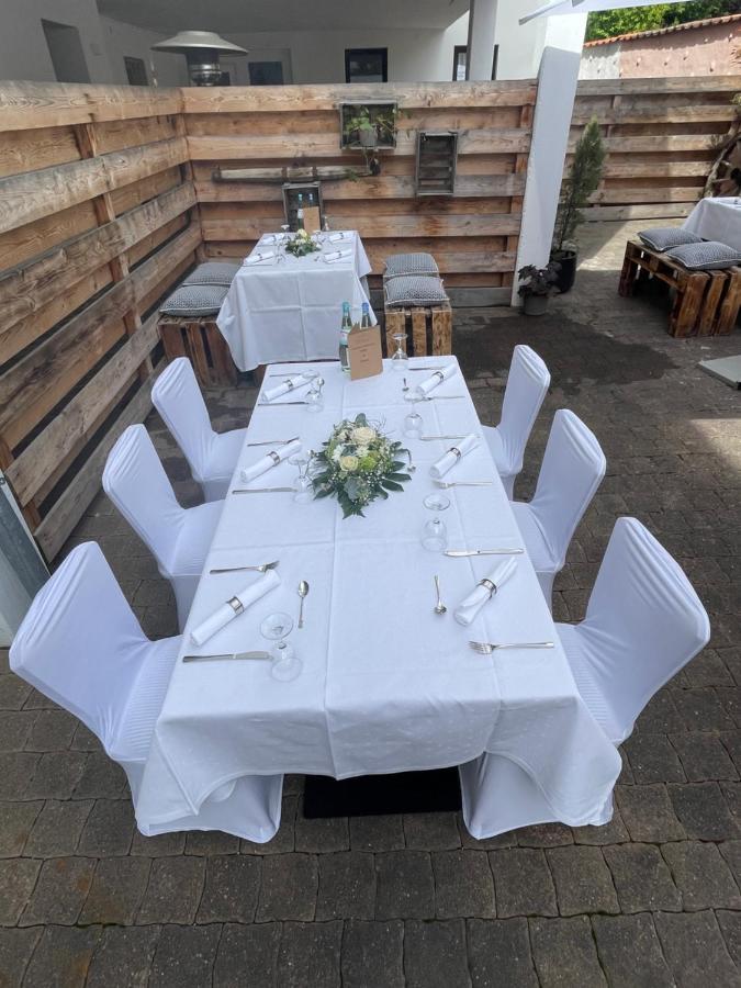 Hotel Restaurant Goldenes Ross Gollheim 외부 사진