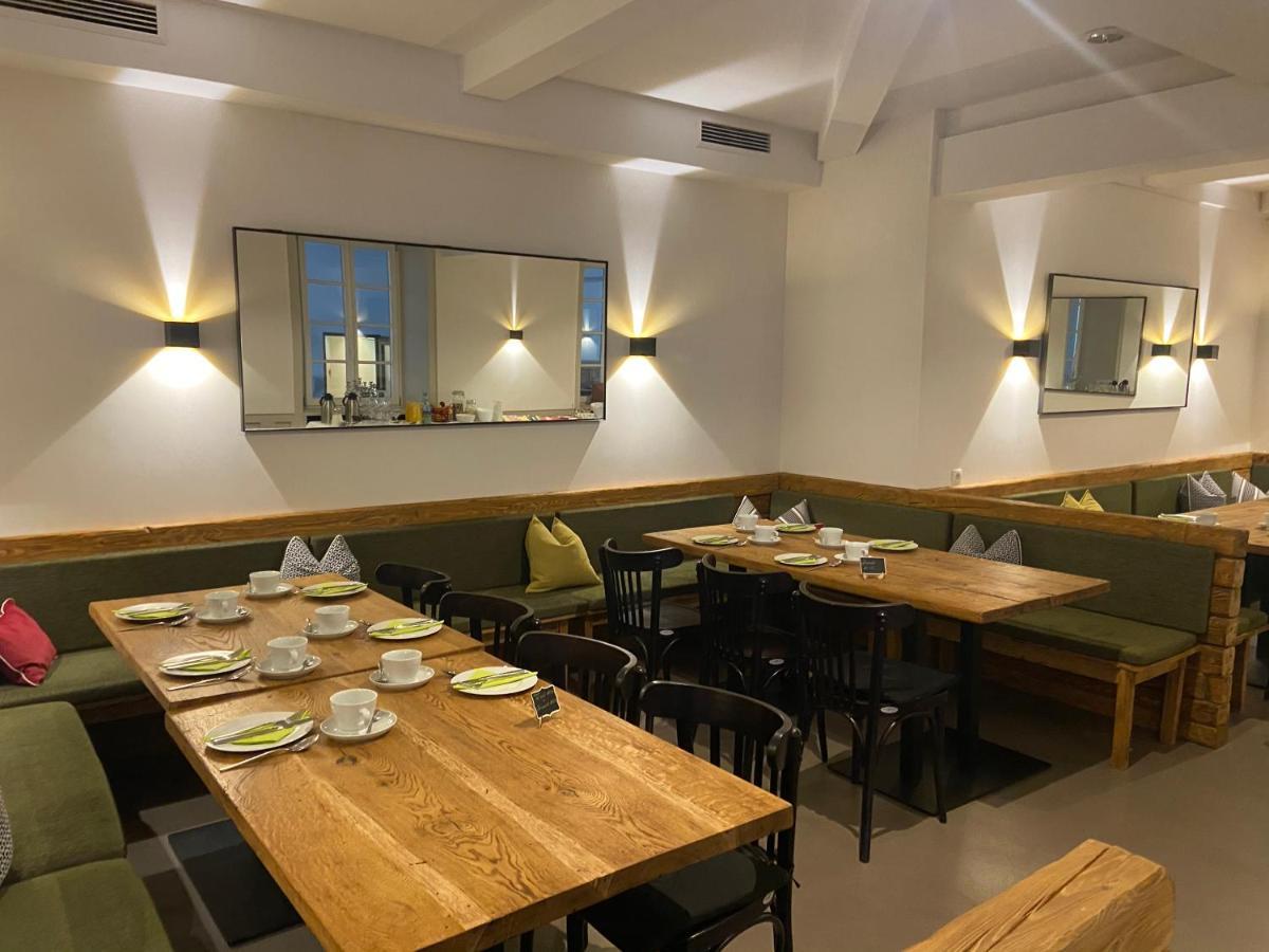 Hotel Restaurant Goldenes Ross Gollheim 외부 사진